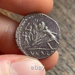 Denarius of C. Numonius Vaala, RRC 514/2, Very rare (R3), Rome, c. 43–41 BC