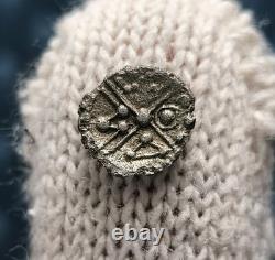 Very RARE Obol with cross, MASO head to the right, Sequanian bulleted style