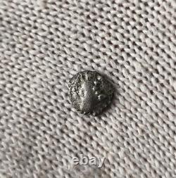 Very RARE Obol with cross, MASO head to the right, Sequanian bulleted style