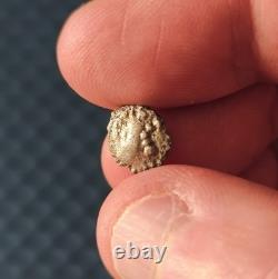 Very RARE Obol with cross, MASO head to the right, Sequanian bulleted style