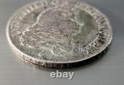 Very Rare and Superb Louis XIV 1/2 Écu of Flanders 1685 X (Amiens) (Globe) R2