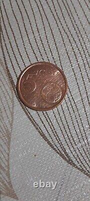 Very rare 5 cents coin SPAIN. It is very beautiful.