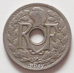 Very rare Faulty SURPLUS UNDER THE COCKADE 25 cents Lindauer 1918