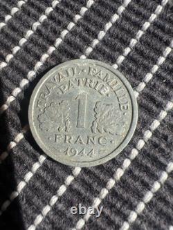 Very rare and genuine 1 franc Bazor 1944 small c, with the real small c