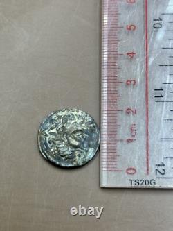 Very rare bronze coin featuring an image of an ancient Greek king on horseback