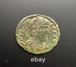 AE1 Double Maiorina Valens, Nicomédie 64, RIC. 7. R3. Très rare