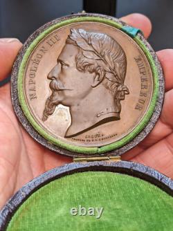 Très Rare Médaille De Napoléon III Thétre Impérial De L'opéra Caqué 1861