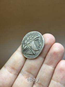 Très rare et unique pièce de monnaie grecque ancienne en argent avec le roi p