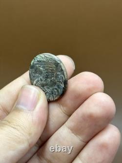 Très rare image ancienne pièce de monnaie grecque en bronze femme avec aile