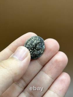 Très rare pièce de monnaie en bronze image roi grecque antique sur cheval non
