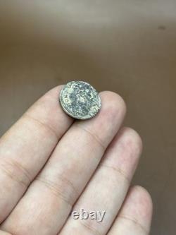 Très unique et rare pièce de monnaie en bronze ancienne image roi et